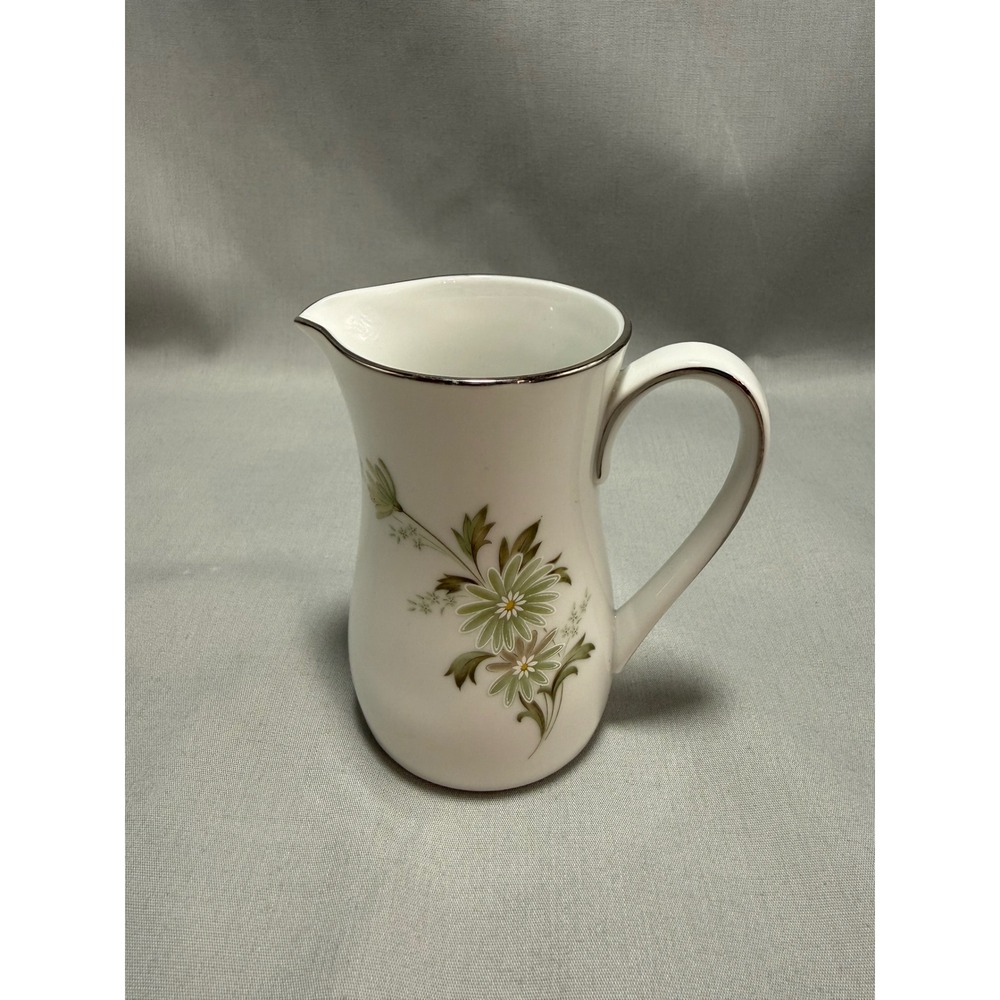 Noritake Soroya 6853 Vintage Creamer Small Pitcher Creamer Light Green Daisies